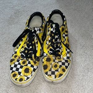 Sunflower vans